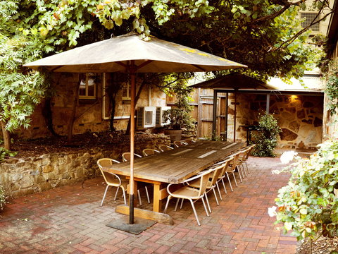 Thiele House Retreat - Kawana Tourism 9