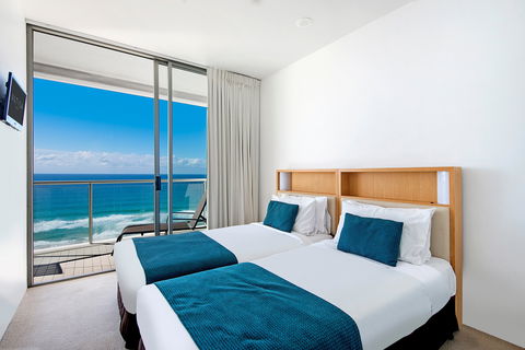 ULTIQA Air On Broadbeach - Kawana Tourism 8