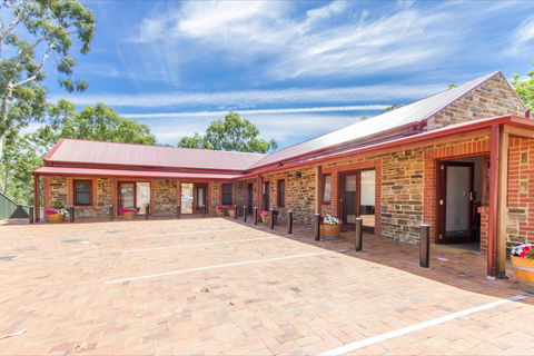 Adelaide Hills, Birdwood Motel - Kawana Tourism 0