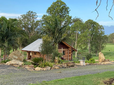 Amarina Farm Stay And Gardens - Kawana Tourism 1