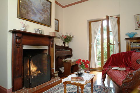 Amanda's Cottage 1899 - Kawana Tourism 0