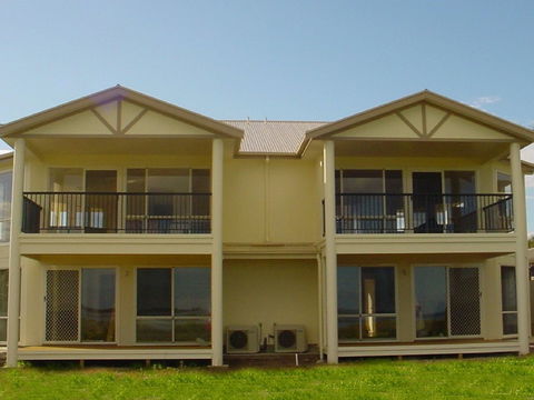 Arabesque Villa 2 - Kawana Tourism 0