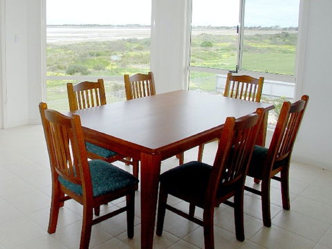 Arabesque Villa 2 - Kawana Tourism 2