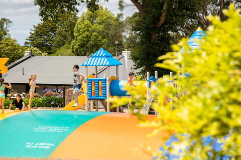 Blue Lake Holiday Park - Kawana Tourism 1