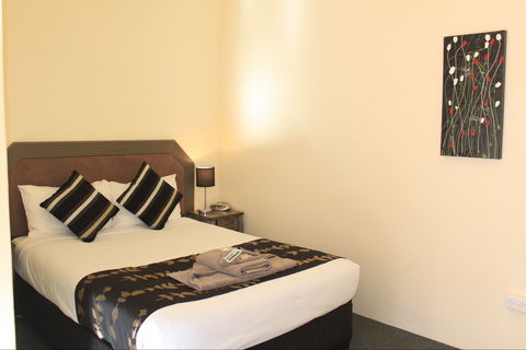 Inverell Motel - Kawana Tourism 0