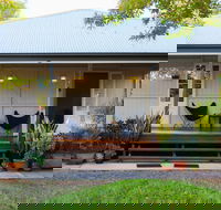 Kenilworth Cottage Barcaldine - Kawana Tourism