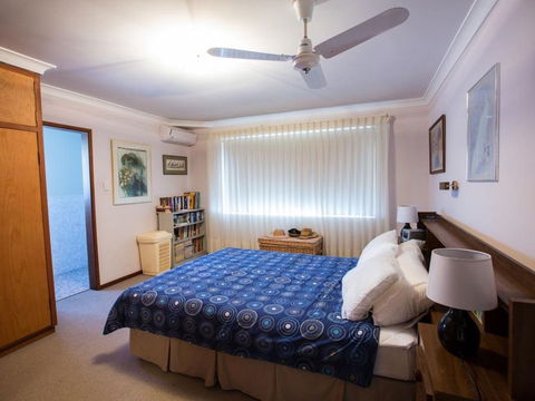 Madora Bay Beach Break - Kawana Tourism 1