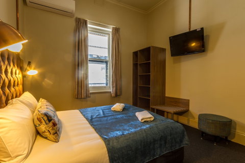 Pretoria Hotel Mannum - Kawana Tourism 1