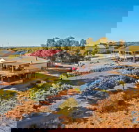 River Shack Rentals - Kawana Tourism