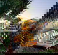 The Retreat Beach Houses - Kawana Tourism