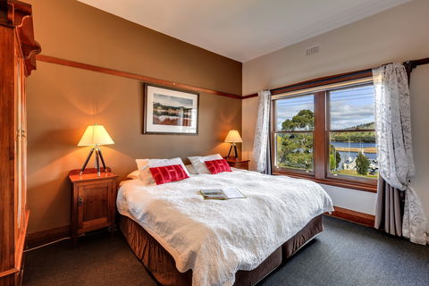 The Kermandie Hotel - Kawana Tourism 0