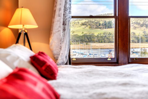 The Kermandie Hotel - Kawana Tourism 1