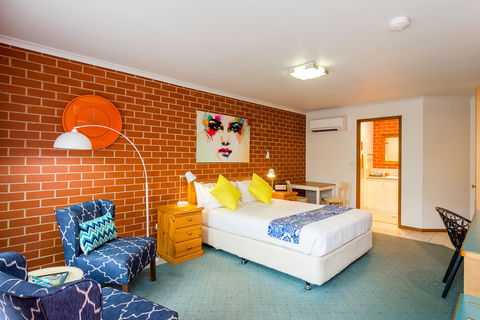 Yackandandah Motor Inn - Kawana Tourism 1