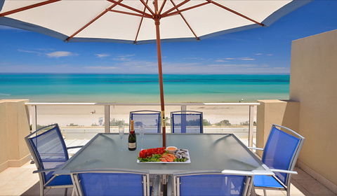 Adelaide Luxury Beach House - Kawana Tourism 0