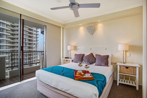 Broadbeach Pacific Resort - Kawana Tourism 2