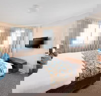 Broadwater Resort Como - Kawana Tourism