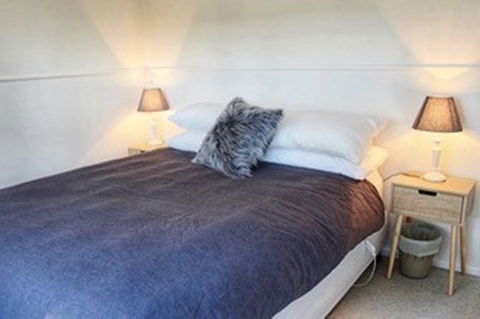 Fontenoy Farm Cottages - Kawana Tourism 0