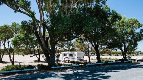 Haslam Campground - Kawana Tourism 2