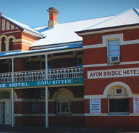 Avon Bridge Hotel - Kawana Tourism