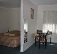 Back Obourke Accommodation - Kawana Tourism
