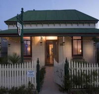 Emaroo Cottages - Kawana Tourism