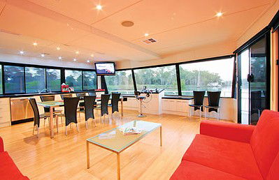 All Seasons Houseboats - Kawana Tourism 4