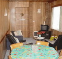 Dunsmore Holiday Unit - Kawana Tourism