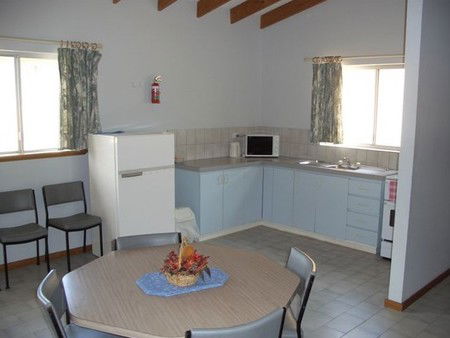 Cervantes Holiday Homes & Units - Kawana Tourism 1