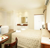 Bayswater Hotel - Kawana Tourism