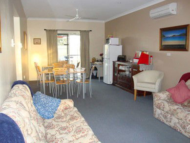 The Heights B&B - Kawana Tourism 4