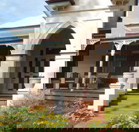 Ardlethan Bed and Breakfast - Kawana Tourism