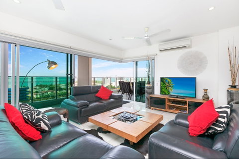 Beachlife Sands 3 Bedroom Harbour View Apartment - Kawana Tourism 1