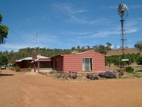 Bindoon's Windmill Farm - Kawana Tourism 0