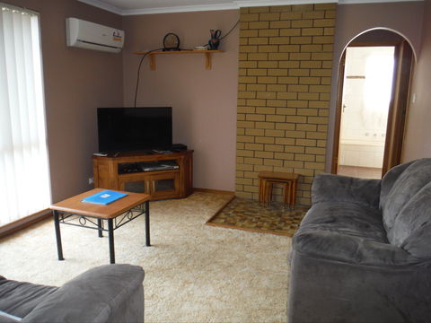 Capella Court - Kawana Tourism 1