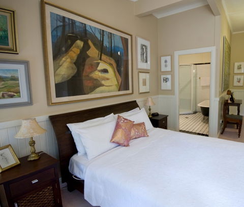 Chalet Guesthouse And Studio - Kawana Tourism 0
