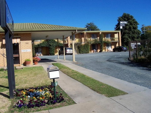 Deniliquin Motel - Kawana Tourism 0