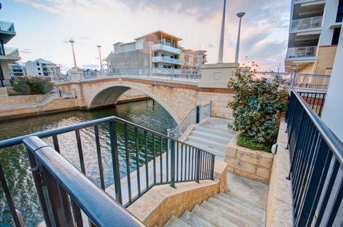 Dolphin Quay 3 Bedroom Apartment - Kawana Tourism 0