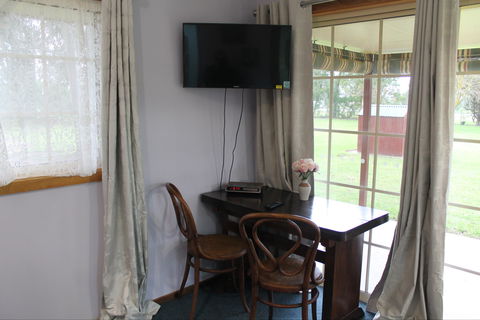 Factory Lane Bed & Breakfast - Kawana Tourism 2
