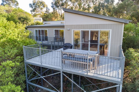 Freycinet Haven - Kawana Tourism 0