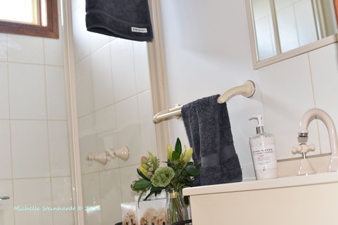 Kames Cottages - Kawana Tourism 2