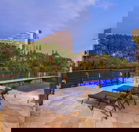Lakeland Keys Broadbeach - Vogue Holiday Homes - Kawana Tourism