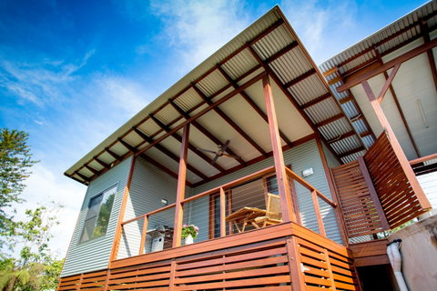 Lilypad Luxury Cabins - Kawana Tourism 0