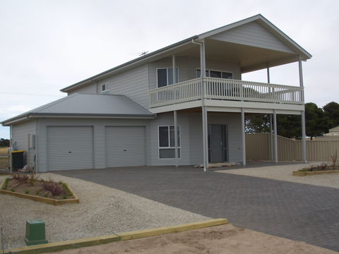 Moonlight Escape - Kawana Tourism 0