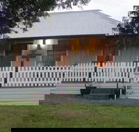 Tinonee Cottages - Kawana Tourism