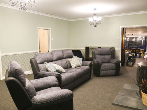 Ballachulish Farm Stay - Kawana Tourism 2