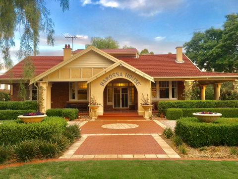 BAROSSA  HOUSE - Kawana Tourism 0