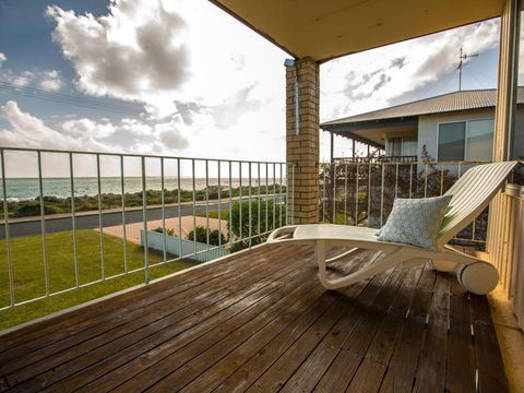 Beachside At Silver Sands - Kawana Tourism 0