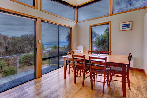 Beachcomber House - Kawana Tourism 2