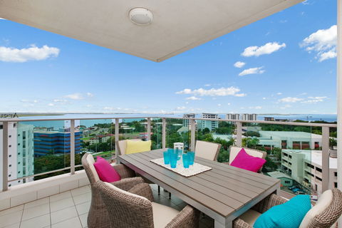Beachlife Sea Spray Apartment - Kawana Tourism 0