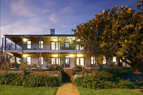 Bellevue Accommodation (The Bellevue Kiama) - Kawana Tourism 0